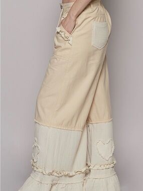 POL Size Medium Eloise ruffled wide legged pants